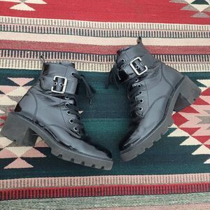 Paul Green Dynamite Block Heel Combat Boots Sz 7 Black Crinkle Patent Leather